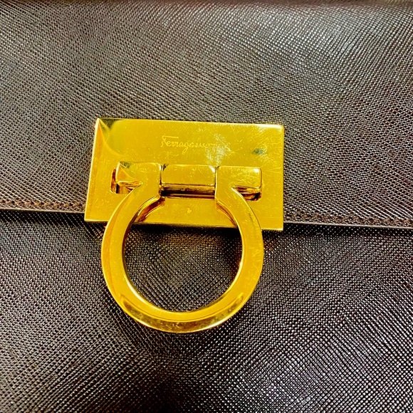 Salvatore Ferragamo Gancini Top Handle 2 way leather handbag - Picture 4 of 13